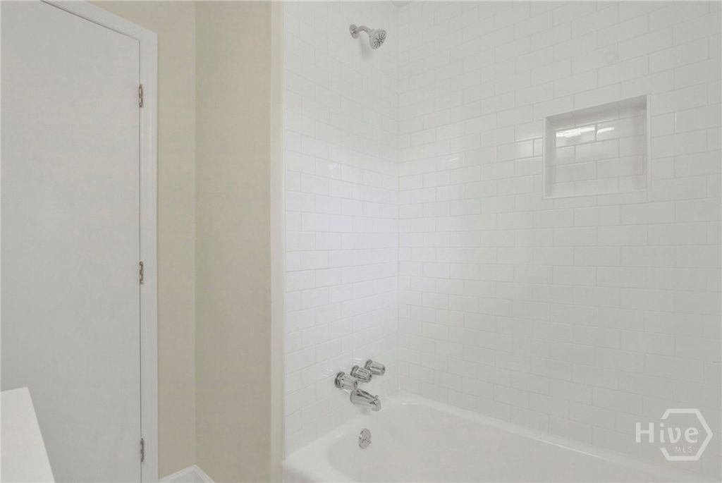 Image 14 of property listing at 2222 Hanson Street, Savannah, GA 31404