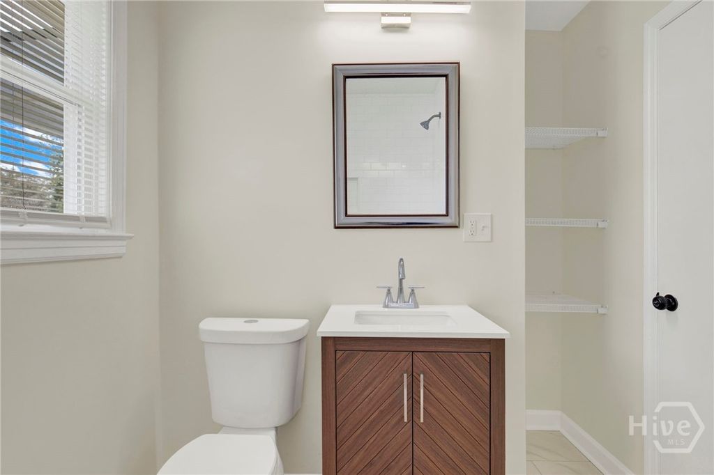 Image 15 of property listing at 2222 Hanson Street, Savannah, GA 31404