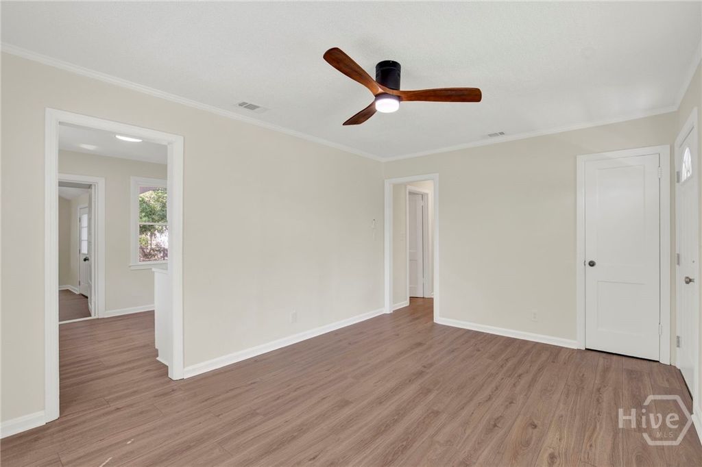 Image 7 of property listing at 2222 Hanson Street, Savannah, GA 31404