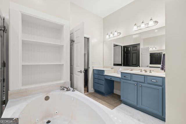 401 River Oaks Drive 401, Richmond Hill, GA 31324