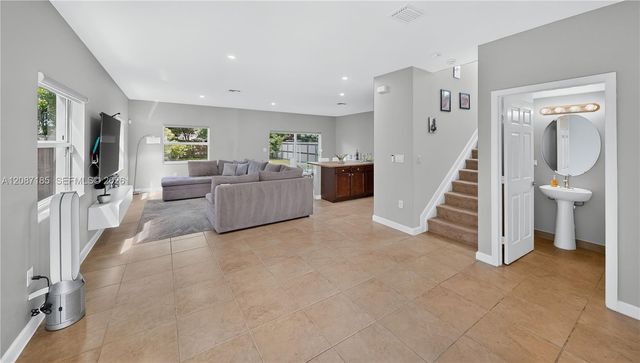 278 SE 31st Terrace, Homestead, FL 33033