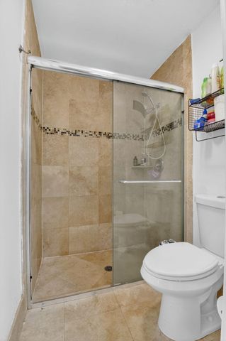 9667 Sunny Isle Circle, Boca Raton, FL 33428