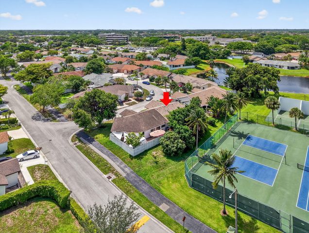 9667 Sunny Isle Circle, Boca Raton, FL 33428