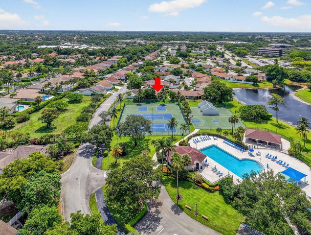 9667 Sunny Isle Circle, Boca Raton, FL 33428