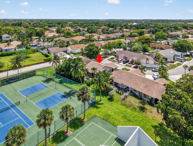 9667 Sunny Isle Circle, Boca Raton, FL 33428