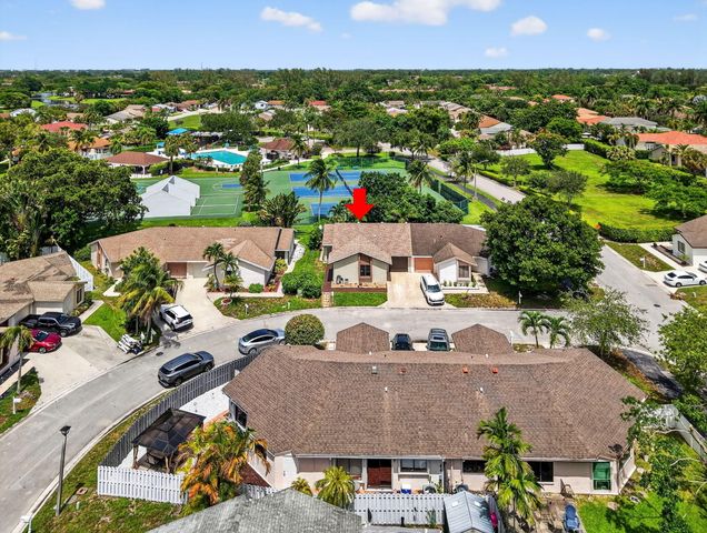 9667 Sunny Isle Circle, Boca Raton, FL 33428