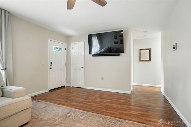 110 Paw Paw Drive, Springboro, OH 45066