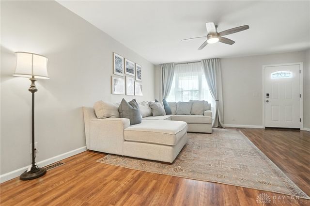 110 Paw Paw Drive, Springboro, OH 45066