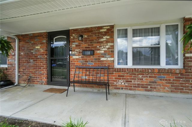 110 Paw Paw Drive, Springboro, OH 45066