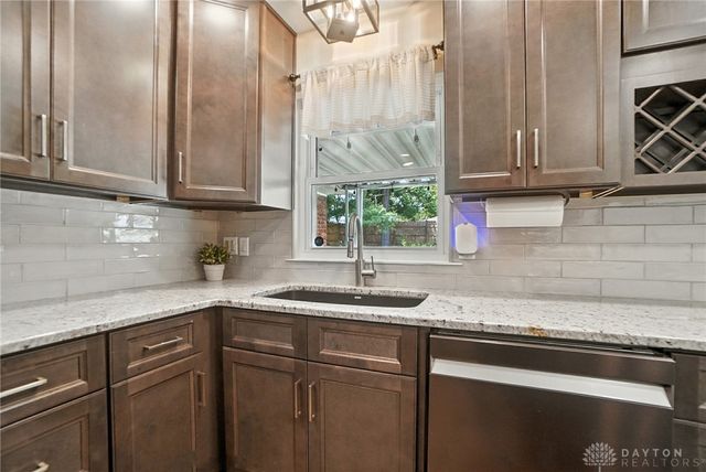 110 Paw Paw Drive, Springboro, OH 45066