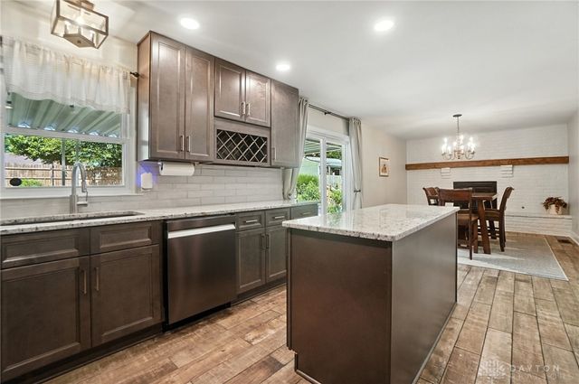 110 Paw Paw Drive, Springboro, OH 45066