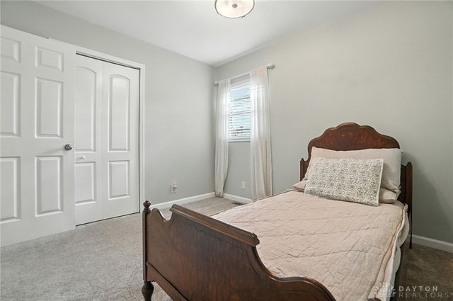 110 Paw Paw Drive, Springboro, OH 45066