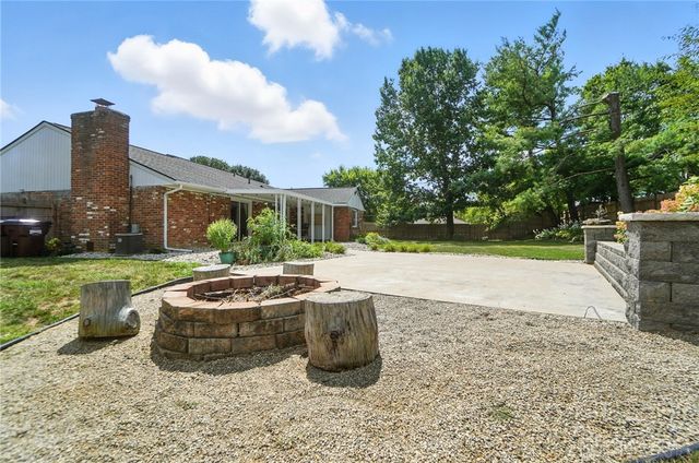 110 Paw Paw Drive, Springboro, OH 45066