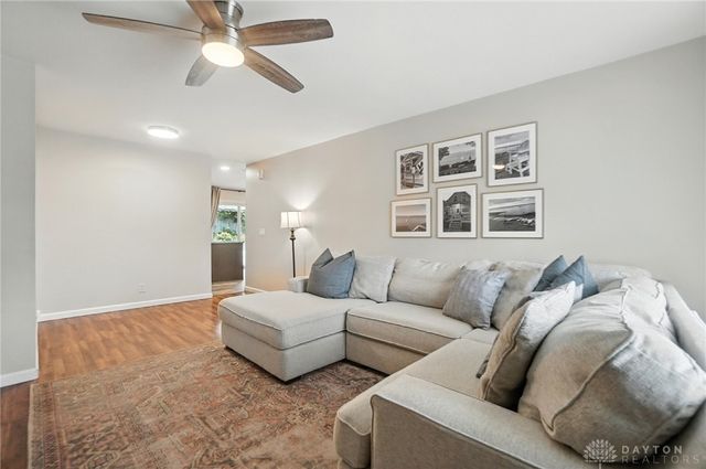 110 Paw Paw Drive, Springboro, OH 45066