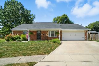 110 Paw Paw Drive, Springboro, OH 45066