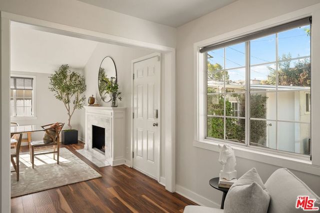 2939 S Oakhurst Avenue, Los Angeles, CA 90034