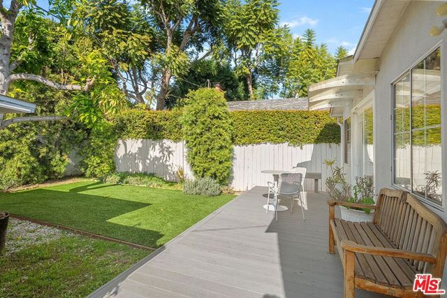 2939 S Oakhurst Avenue, Los Angeles, CA 90034