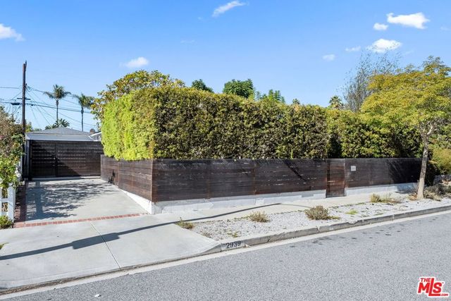 2939 S Oakhurst Avenue, Los Angeles, CA 90034