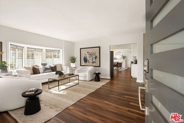 2939 S Oakhurst Avenue, Los Angeles, CA 90034