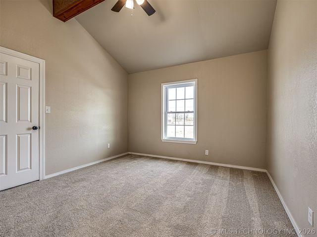 5750 S Gus Road, Chelsea, OK 74016