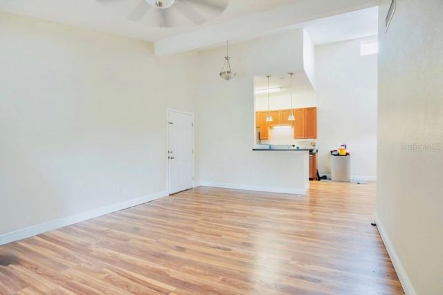 155 PEARL LAKE CAUSEWAY 206, Altamonte Springs, FL 32714