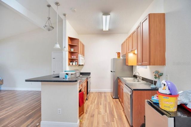 155 PEARL LAKE CAUSEWAY 206, Altamonte Springs, FL 32714