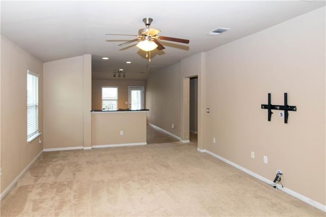 114 Leon River LOOP, Hutto, TX 78634