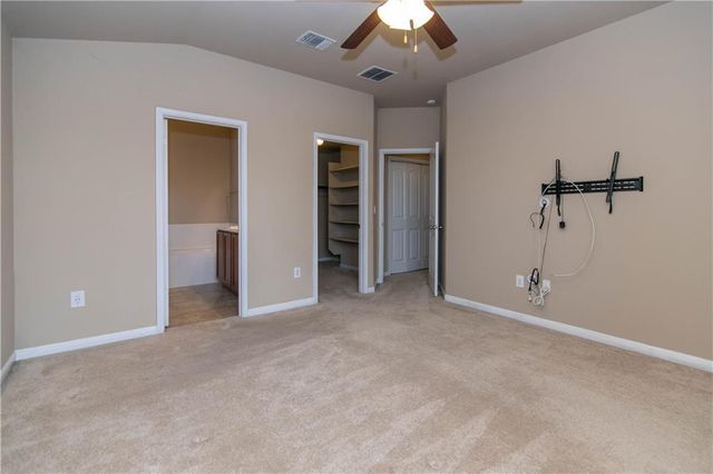 114 Leon River LOOP, Hutto, TX 78634