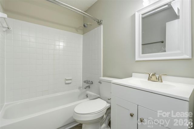 300 E Charlotte Avenue 6, Mount Holly, NC 28120