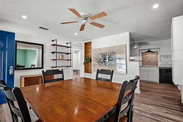 435 3RD STREET NW, Largo, FL 33770