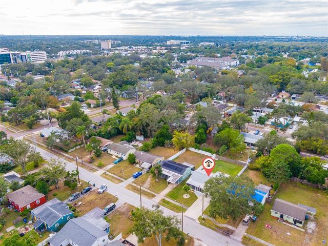 435 3RD STREET NW, Largo, FL 33770