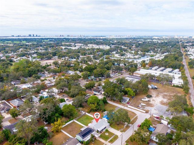 435 3RD STREET NW, Largo, FL 33770