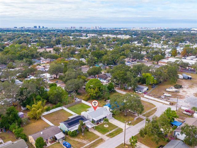 435 3RD STREET NW, Largo, FL 33770