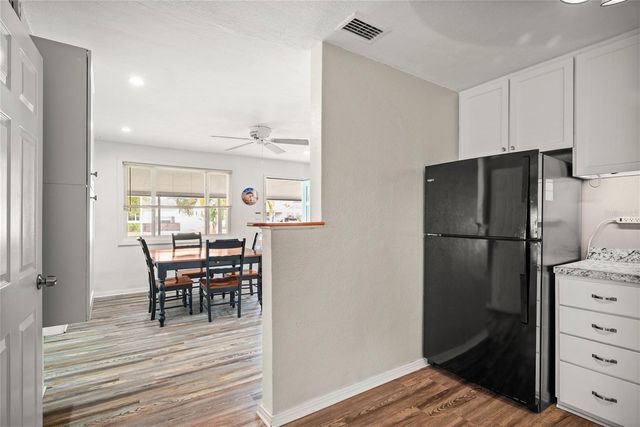 435 3RD STREET NW, Largo, FL 33770