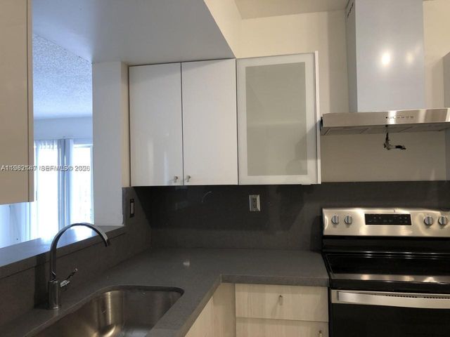 4744 NW 114th Ave 101, Doral, FL 33178