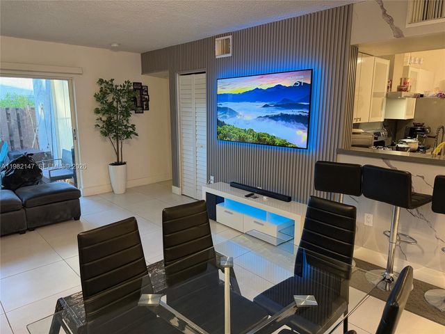 4744 NW 114th Ave 101, Doral, FL 33178