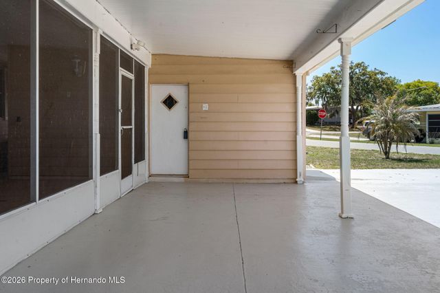 7460 Little Tee Lane, Brooksville, FL 34613