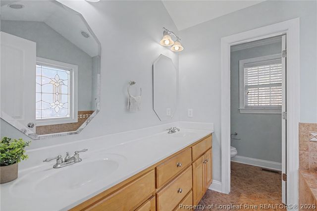 2271 Solomons Pass, Hope Mills, NC 28348