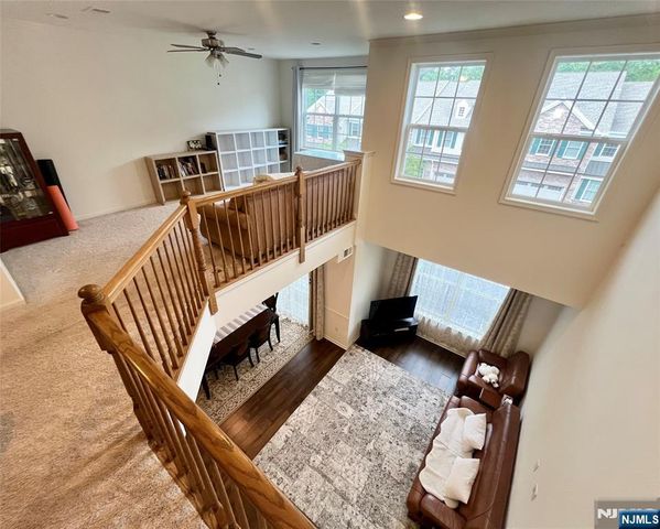 81 Autumn Way 20, Montvale, NJ 07645