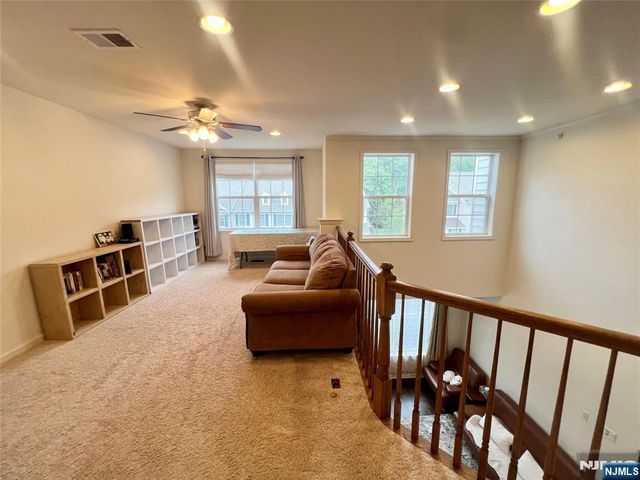 81 Autumn Way 20, Montvale, NJ 07645