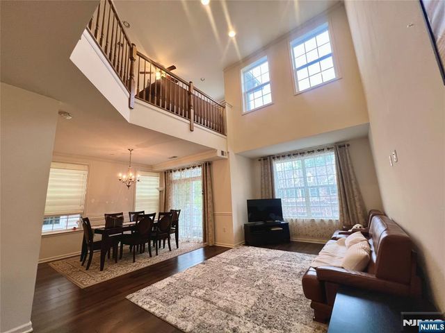 81 Autumn Way 20, Montvale, NJ 07645