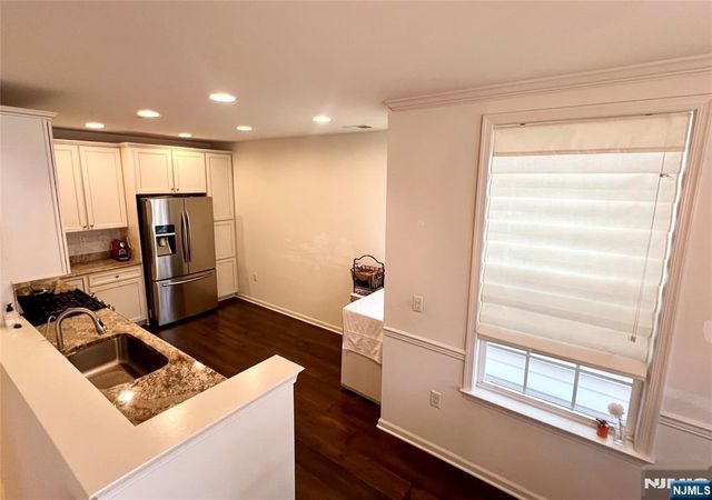 81 Autumn Way 20, Montvale, NJ 07645