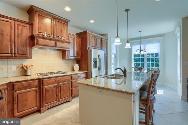 990 GRANDON WAY, Mechanicsburg, PA 17050