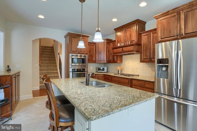 990 GRANDON WAY, Mechanicsburg, PA 17050