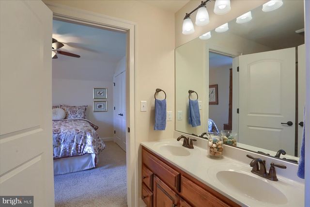 990 GRANDON WAY, Mechanicsburg, PA 17050