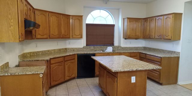 707 E Grubb Drive, Mesquite, TX 75149