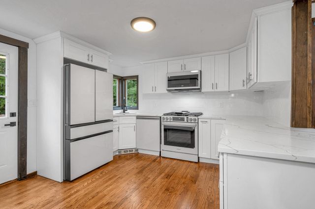 19 South Street, Wilmington, MA 01887