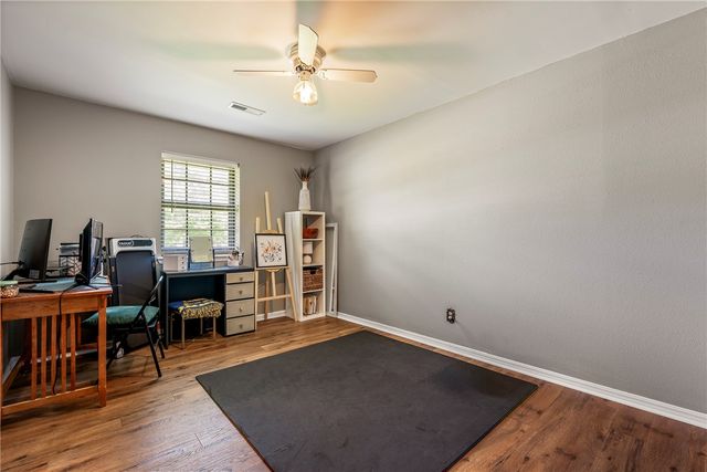 3101 N McDonald Avenue, Springdale, AR 72762
