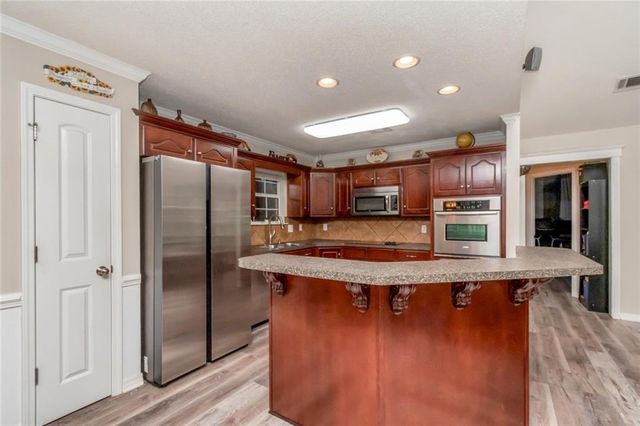 8300 Woodbend Drive, Semmes, AL 36575