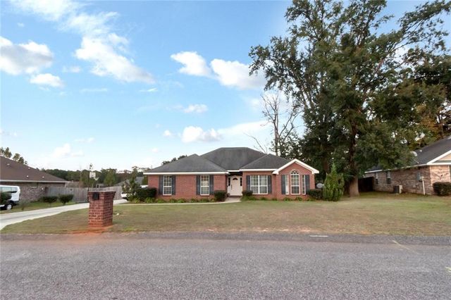 8300 Woodbend Drive, Semmes, AL 36575